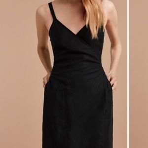 Aritizia black wrap dress (with pockets!)
